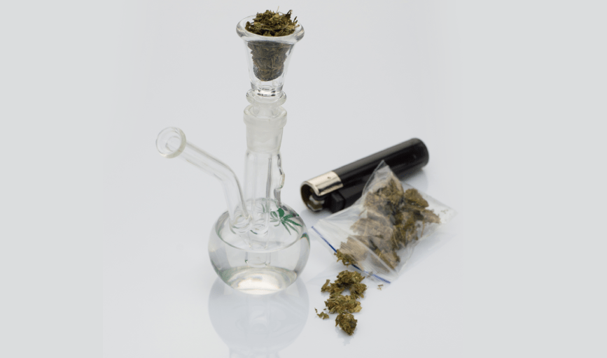 SMOKING ACCESSORIES